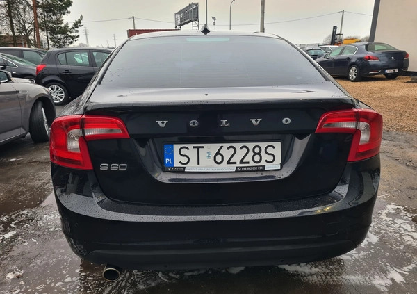 Volvo S60 cena 32999 przebieg: 207150, rok produkcji 2011 z Ujazd małe 781